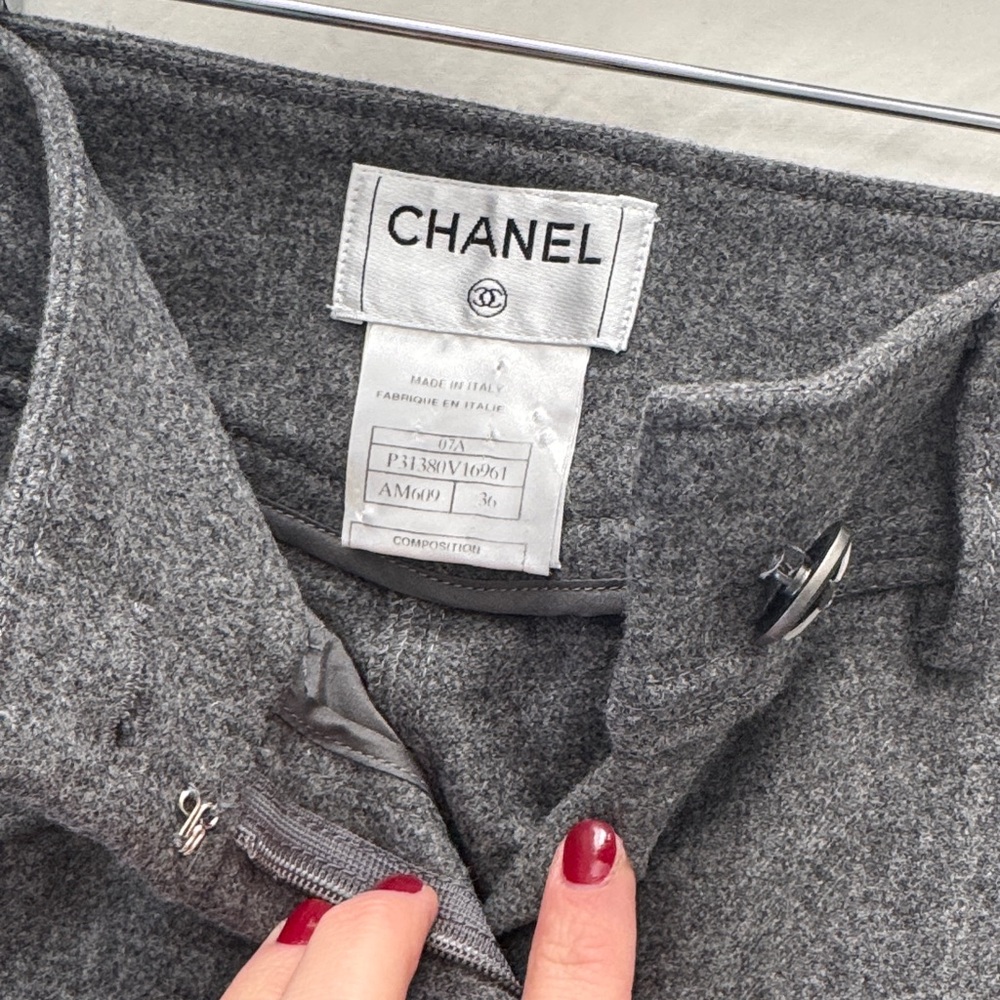 Vintage CHANEL 100% Wool Gray Straight Leg Pants - Picture 11 of 13
